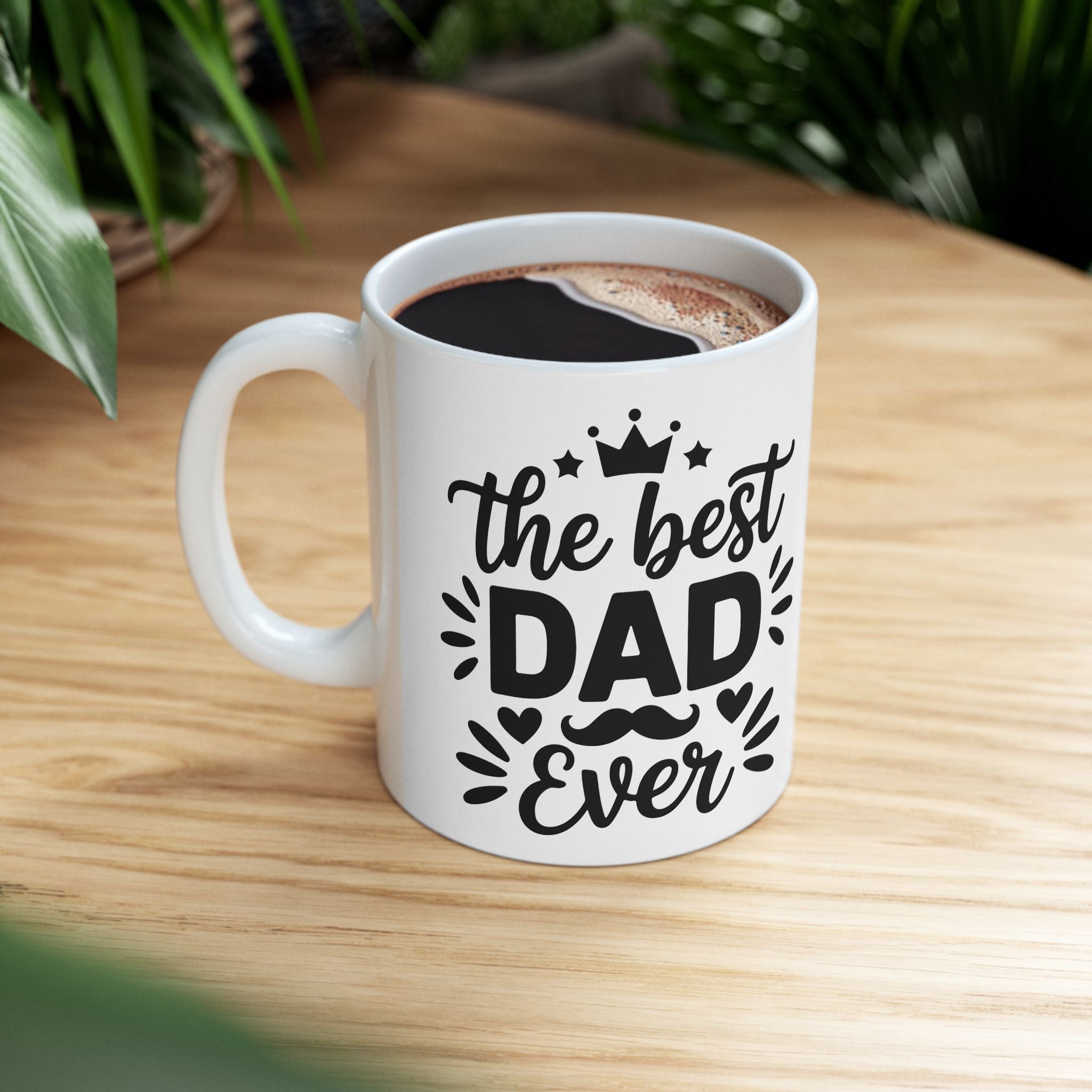Close-up of The Best Dad Ever lettering on the mug